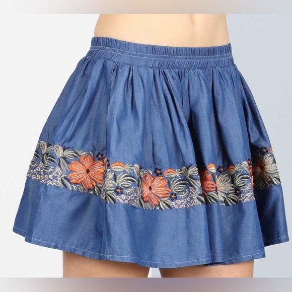 🆕POL Denim Embroidered Floral Skater Mini Shirt S🆕 - Picture 9 of 11